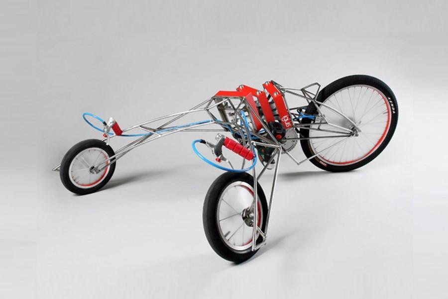 Triciclo con motor por taladros eléctricos