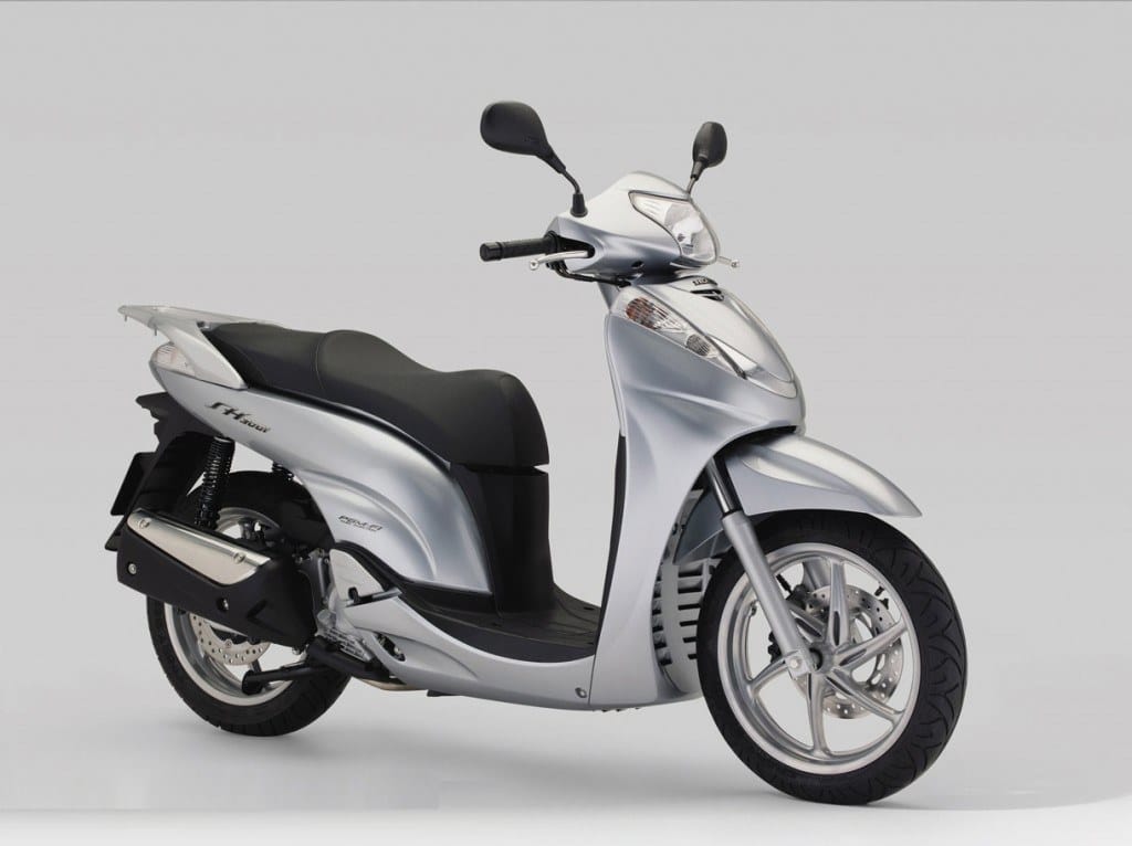 Honda Scoopy generacion 5 (1)