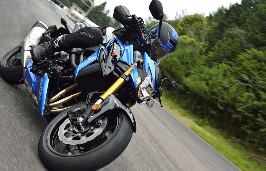 Suzuki GSX-S750 